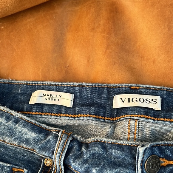 Vigoss denim distressed shorts - Picture 3 of 4